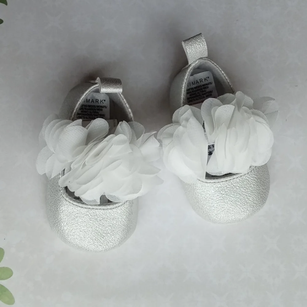Gymboree, Primark Three Pairs of Baby Shoes Sz 1